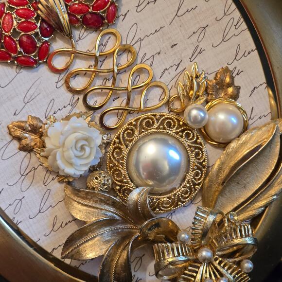 Hand Crafted Framed Jewelry Art 6.5"W x 8.25"H - Picture 3 of 5